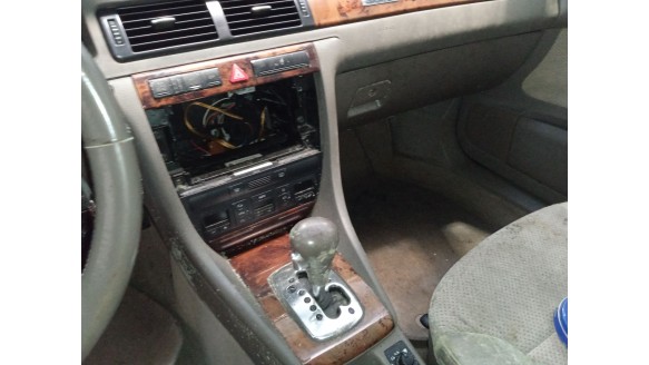 audi allroad c5 (4bh) 2000-2005 del año 2000