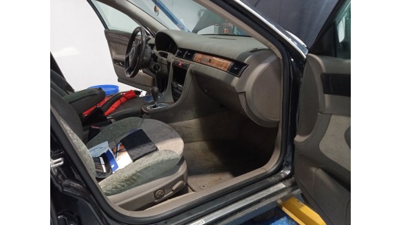 audi allroad c5 (4bh) 2000-2005 del año 2000