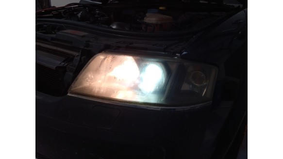 audi allroad c5 (4bh) 2000-2005 del año 2000