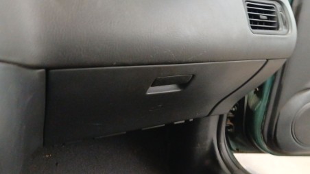 Recambio de guantera para nissan primera hatchback (p11) 1996-2002 2.0 td referencia OEM IAM 681082F902 681082F902 