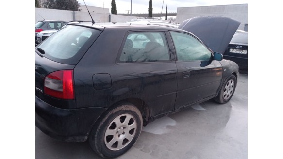 audi a3 (8l1) 1996-2006 del año 2000