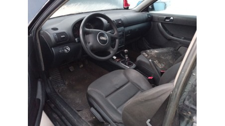 audi a3 (8l1) 1996-2006 del año 2000