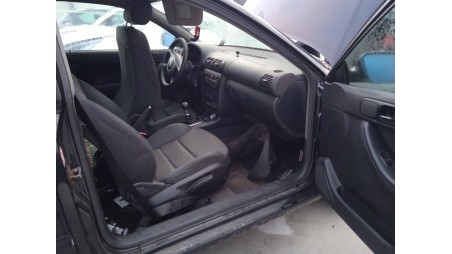 audi a3 (8l1) 1996-2006 del año 2000