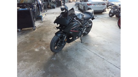 honda cbr (601cc - ) - del año 2025