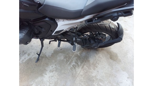 Recambio de estribo lateral para bmw r 1300 gs - referencia OEM IAM 46717923218  