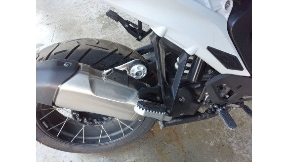Recambio de estribo lateral para bmw r 1300 gs - referencia OEM IAM 46715A76026  