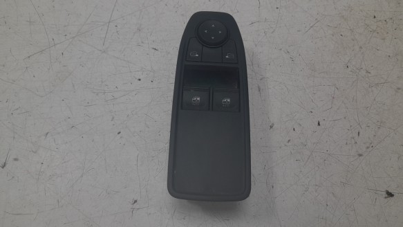 Recambio de mando elevalunas delantero izquierdo para dacia duster iii 2024- eco-g 100 essential referencia OEM IAM 254105582R  