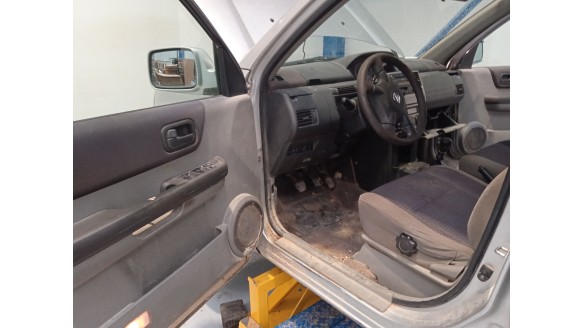 nissan x-trail i (t30) 2001-2013 del año 2005