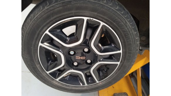 dacia spring 2020- del año 2023