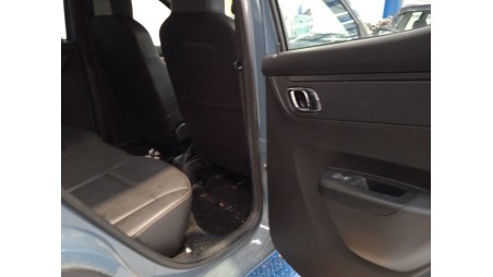 dacia spring 2020- del año 2023