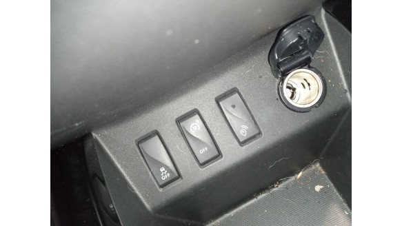 dacia spring 2020- del año 2023