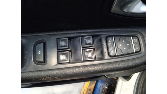 renault clio iv grandtour (kh_) 2012- del año 2017