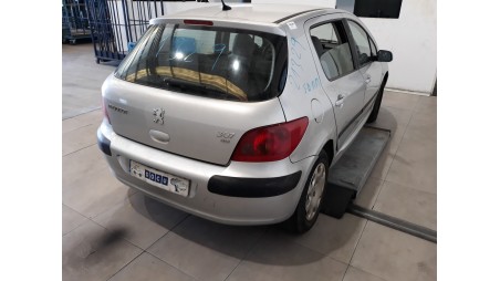 peugeot 307 (3a/c) 2000-2012 del año 2004
