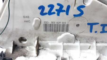 Recambio de cerradura puerta trasera izquierda para seat toledo (kg3) 2012- style referencia OEM IAM 5E0839015 5E0839015 5E08390