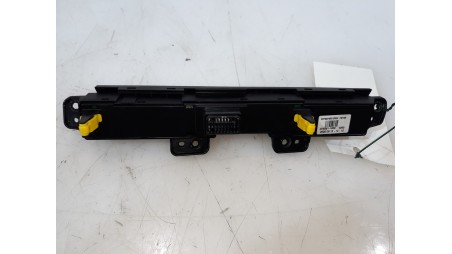 Recambio de warning para kia stonic (ybcuv) 2017- tech referencia OEM IAM 93790H8010 93790H8010 