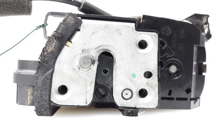 Recambio de cerradura puerta delantera derecha para renault latitude 2010-2014 privilege referencia OEM IAM 825020020R 825020020