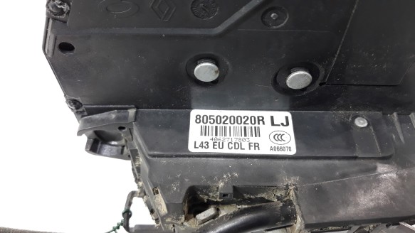 Recambio de cerradura puerta delantera derecha para renault latitude 2010-2014 privilege referencia OEM IAM 825020020R 825020020