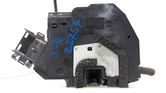 Recambio de cerradura puerta trasera derecha para renault latitude 2010-2014 privilege referencia OEM IAM 825020013R 825020013R 