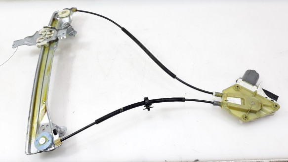 Recambio de elevalunas trasero derecho para renault latitude 2010-2014 privilege referencia OEM IAM 827200009R 82700007R 8270000