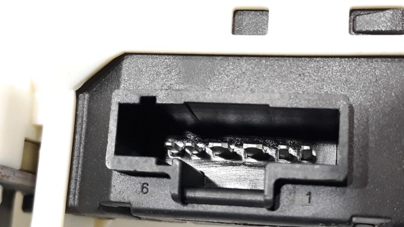 Recambio de elevalunas trasero derecho para renault latitude 2010-2014 privilege referencia OEM IAM 827200009R 82700007R 8270000