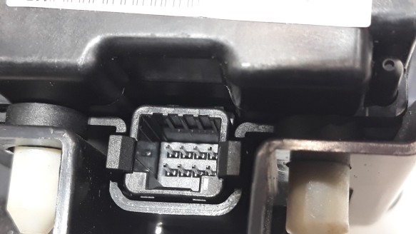 Recambio de rejilla aireadora para renault latitude 2010-2014 privilege referencia OEM IAM 274860004R 274860004R 