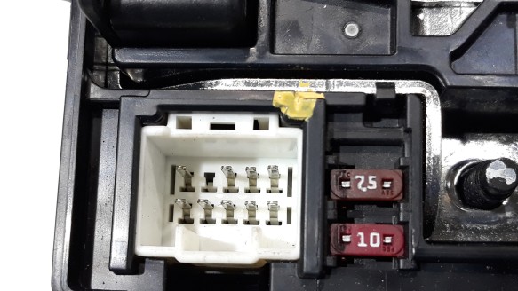 Recambio de caja reles / fusibles para hyundai ioniq (ae) 2016- 1.6 gdi hybrid referencia OEM IAM 375S3G2100 375S3G2100 