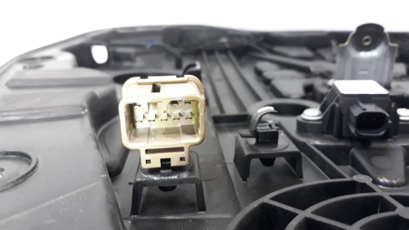 Recambio de elevalunas delantero izquierdo para hyundai ioniq (ae) 2016- 1.6 gdi hybrid referencia OEM IAM 82471G2010 82470G2010