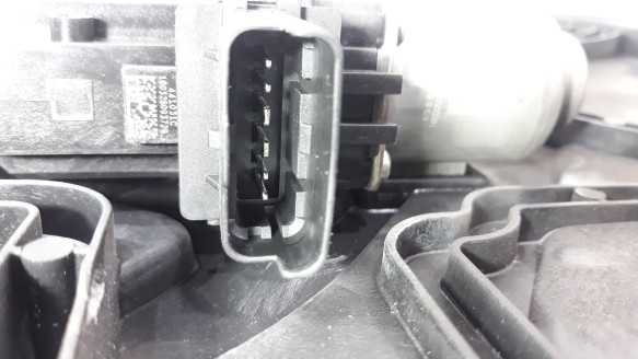 Recambio de elevalunas delantero izquierdo para hyundai ioniq (ae) 2016- 1.6 gdi hybrid referencia OEM IAM 82471G2010 82470G2010