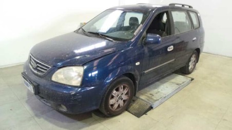 kia carens 2002-2006 del año 2003