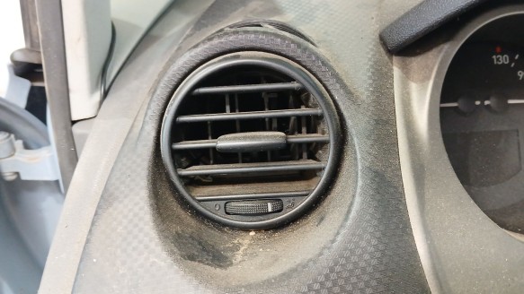 Recambio de rejilla aireadora para seat altea (5p1) 2004- 1.9 tdi referencia OEM IAM 5P08192031MM 5P08192031MM 