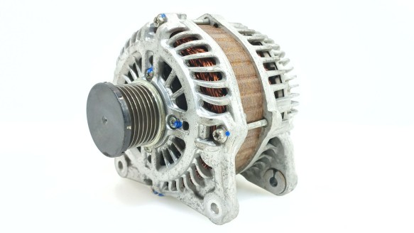 Recambio de alternador para nissan juke (f15) 2010- 1.2 dig-t referencia OEM IAM 23100BV80A 23100BV80A 