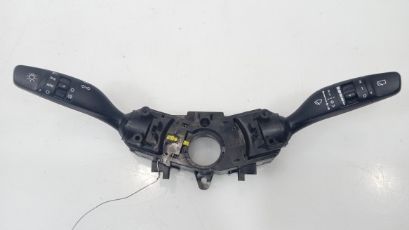 Recambio de mando multifuncion para hyundai bayon (bc3) 2021- 1.2 mpi referencia OEM IAM 93404Q0850 93404Q0850 