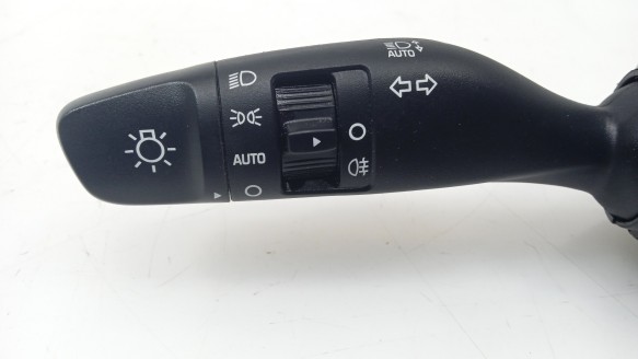 Recambio de mando multifuncion para hyundai bayon (bc3) 2021- 1.2 mpi referencia OEM IAM 93404Q0850 93404Q0850 