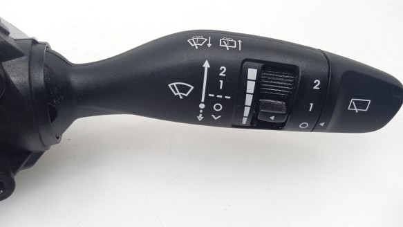 Recambio de mando multifuncion para hyundai bayon (bc3) 2021- 1.2 mpi referencia OEM IAM 93404Q0850 93404Q0850 