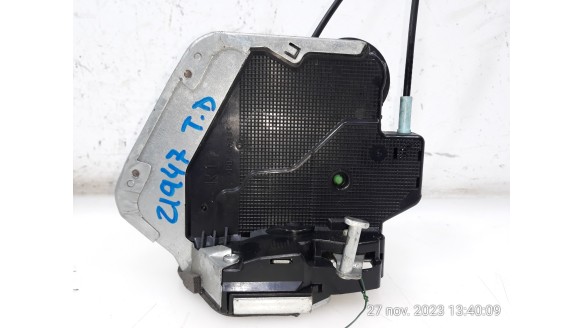 Recambio de cerradura puerta trasera derecha para lexus is 2013- 300h referencia OEM IAM 6905033131 6905033131 6905033131