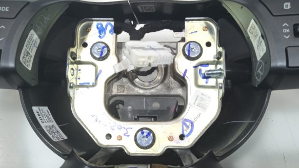 Recambio de volante para hyundai bayon (bc3) 2021- 1.2 mpi referencia OEM IAM 56100Q0DB0NNB 56100Q0DB0NNB 