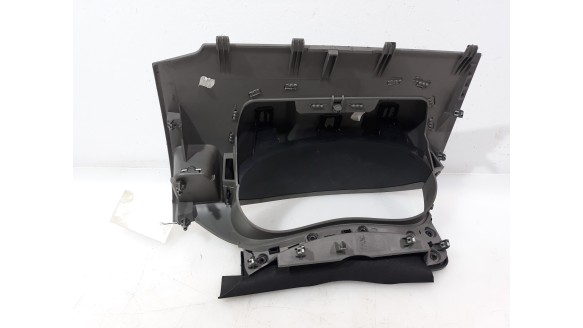 Recambio de moldura para renault master kasten 2010- l1h2 hka 3,5t referencia OEM IAM 682400017R 682400017R 