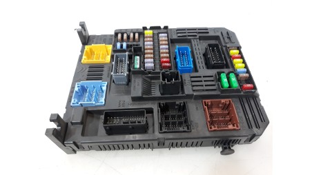 Recambio de caja reles / fusibles para citroën c3 2016- business referencia OEM IAM 9819851280 9819851280 