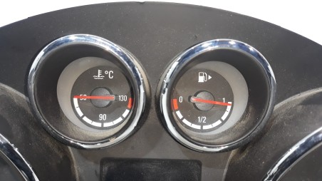 Recambio de cuadro instrumentos para opel meriva b 2010-2017 cosmo referencia OEM IAM 13373452 13373452 