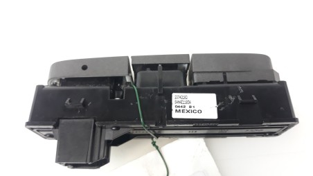 Recambio de warning para chevrolet malibu 2012-2014 lt+ referencia OEM IAM 22742182 22742182 