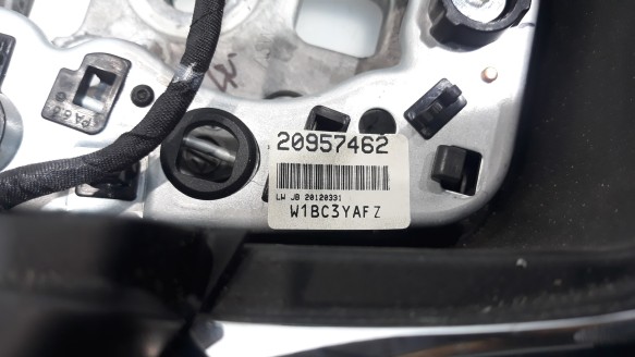 Recambio de volante para chevrolet malibu 2012-2014 lt+ referencia OEM IAM 20957462 20957462 