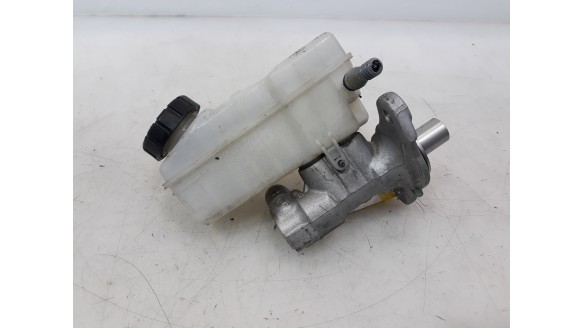 Recambio de bomba freno para renault clio iv 2012- 1.2 16v referencia OEM IAM 460119686R 460119686R 