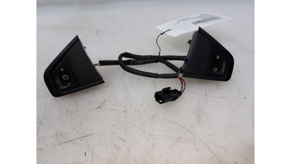 Recambio de mando volante para renault scenic iii 2009-2016 family edition referencia OEM IAM 255500003R 255500003R 