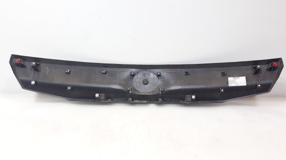 Recambio de molduras traseras para nissan leaf 2017- n-connecta referencia OEM IAM 908105SH0A 908105SH0A 