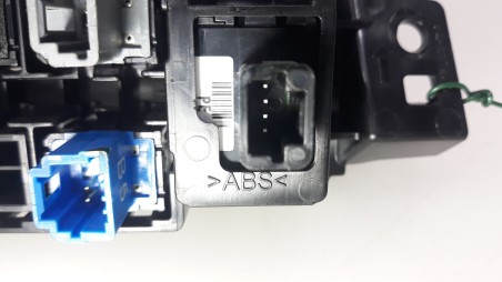 Recambio de mando multifuncion para nissan leaf 2017- n-connecta referencia OEM IAM 681RU5SH0A 681RU5SH0A 