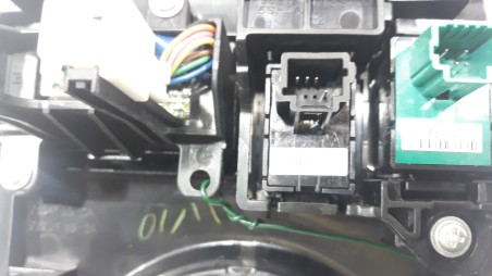 Recambio de embellecedor para nissan leaf 2017- n-connecta referencia OEM IAM 969415SH0A 969415SH0A 