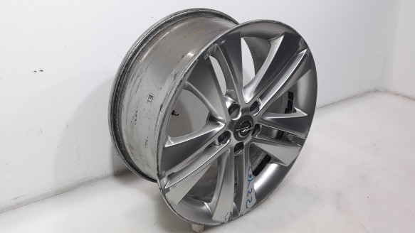 Recambio de llanta para opel meriva b 2010-2017 cosmo referencia OEM IAM 13269540 13269540 