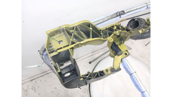 Recambio de panel frontal para ford focus iii 2010- 1.6 tdci referencia OEM IAM 1926039 1926039 