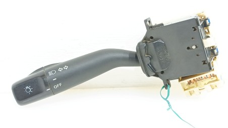 Recambio de mando luces para toyota hilux (ln) 1998-2002 deluxe referencia OEM IAM 8414026140 8414026140 