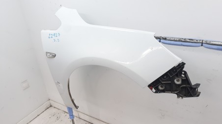 Recambio de aleta delantera derecha para opel astra j lim. 2009-2015 enjoy referencia OEM IAM 13390003 13390003 